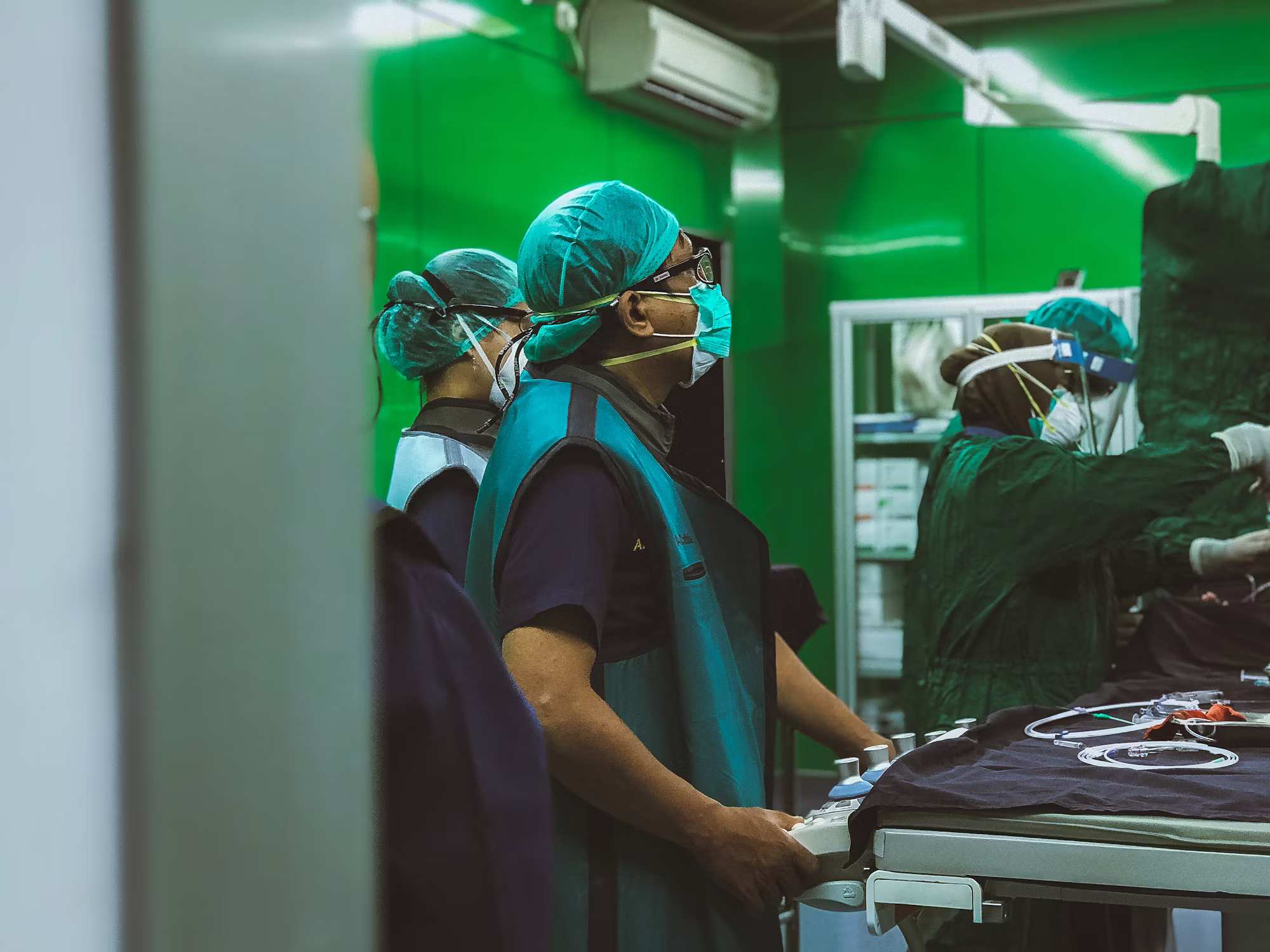 Harnessing the Power of Positive Thinking: Strategies for a Brighter Mindset